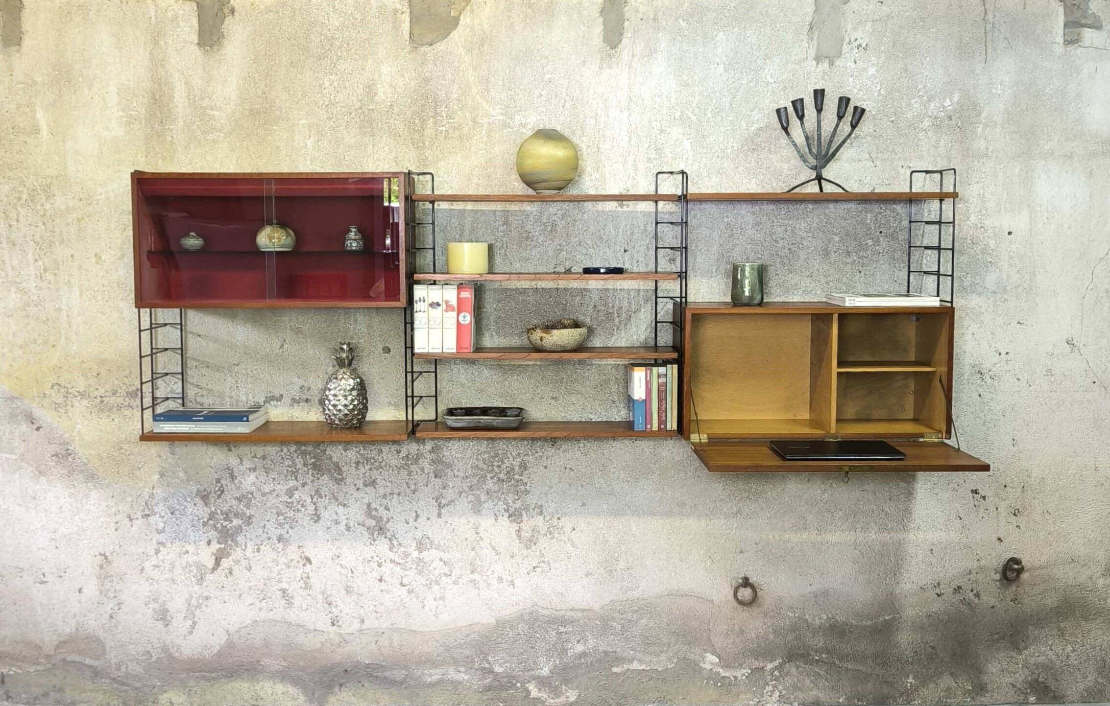 Modular vintage wall unit in teak.
