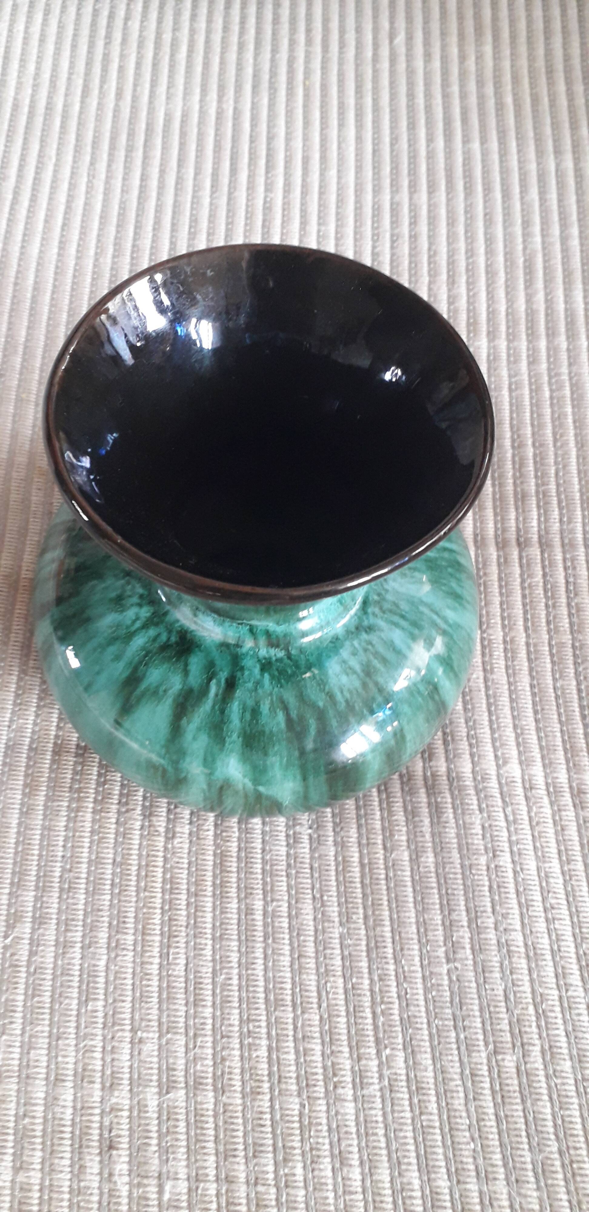 Vintage ceramic vase signed bmp canada