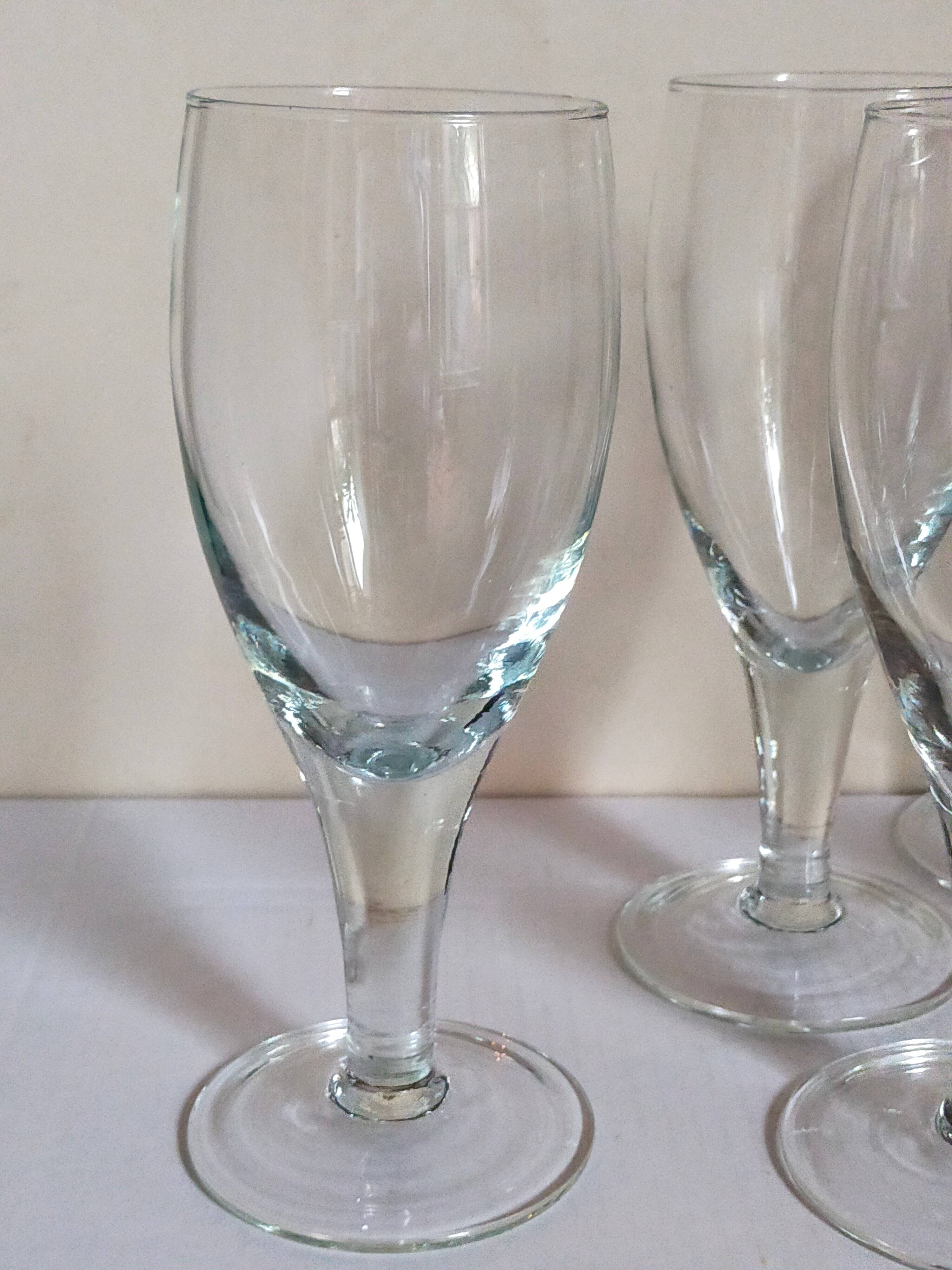 Six XXL blown glass stemmed glasses