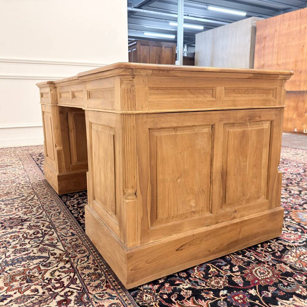 Bureau en teck anglais classique avec cuir marron