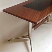 Vintage coffee table from the 1950s in mahogany and metal, with a tabletop width of 110 cm.