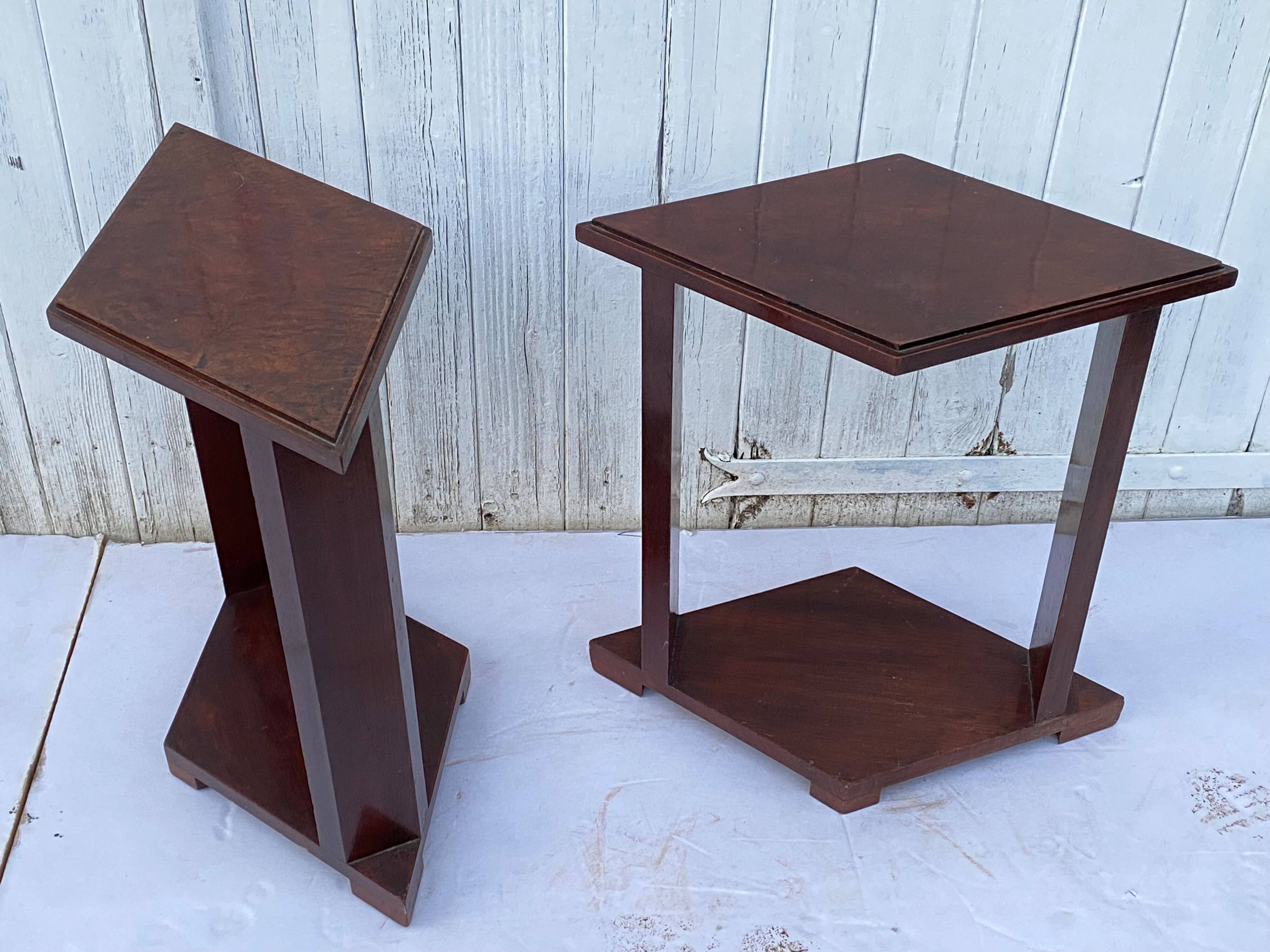 Pair of art deco harnesses, end tables, diamond side tables, 1930