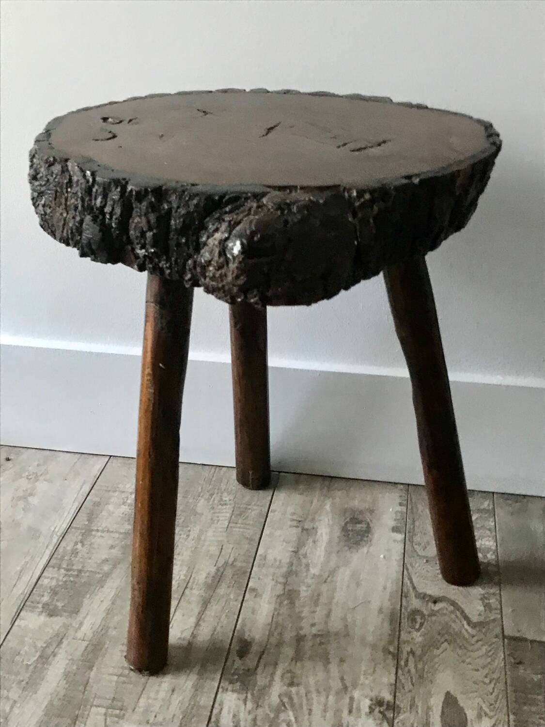 Raw art wood stool