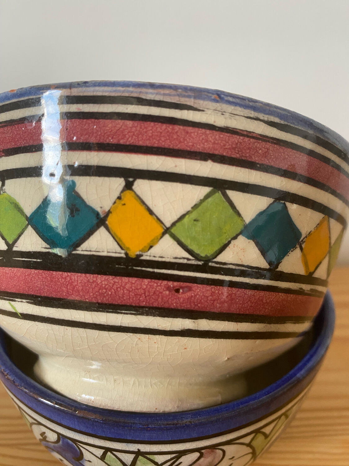 2 bowls signed Moroccan craftsmanship.