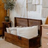 Trunk, dark wood trunk