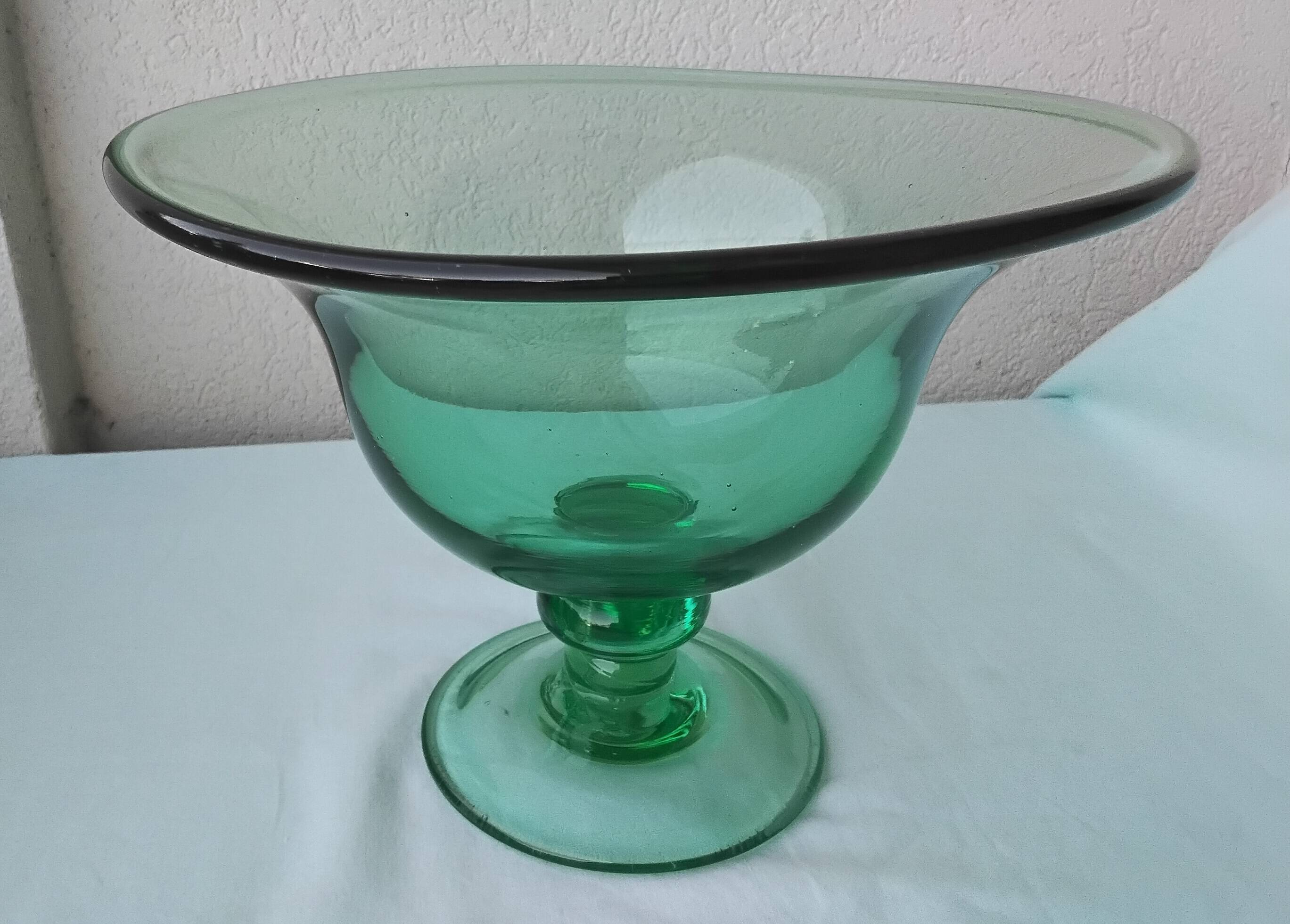 Coupe en verre sur pied