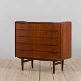 Commode danoise moderne du milieu du siècle en teck par Vordingborg Møbelfabrik.
