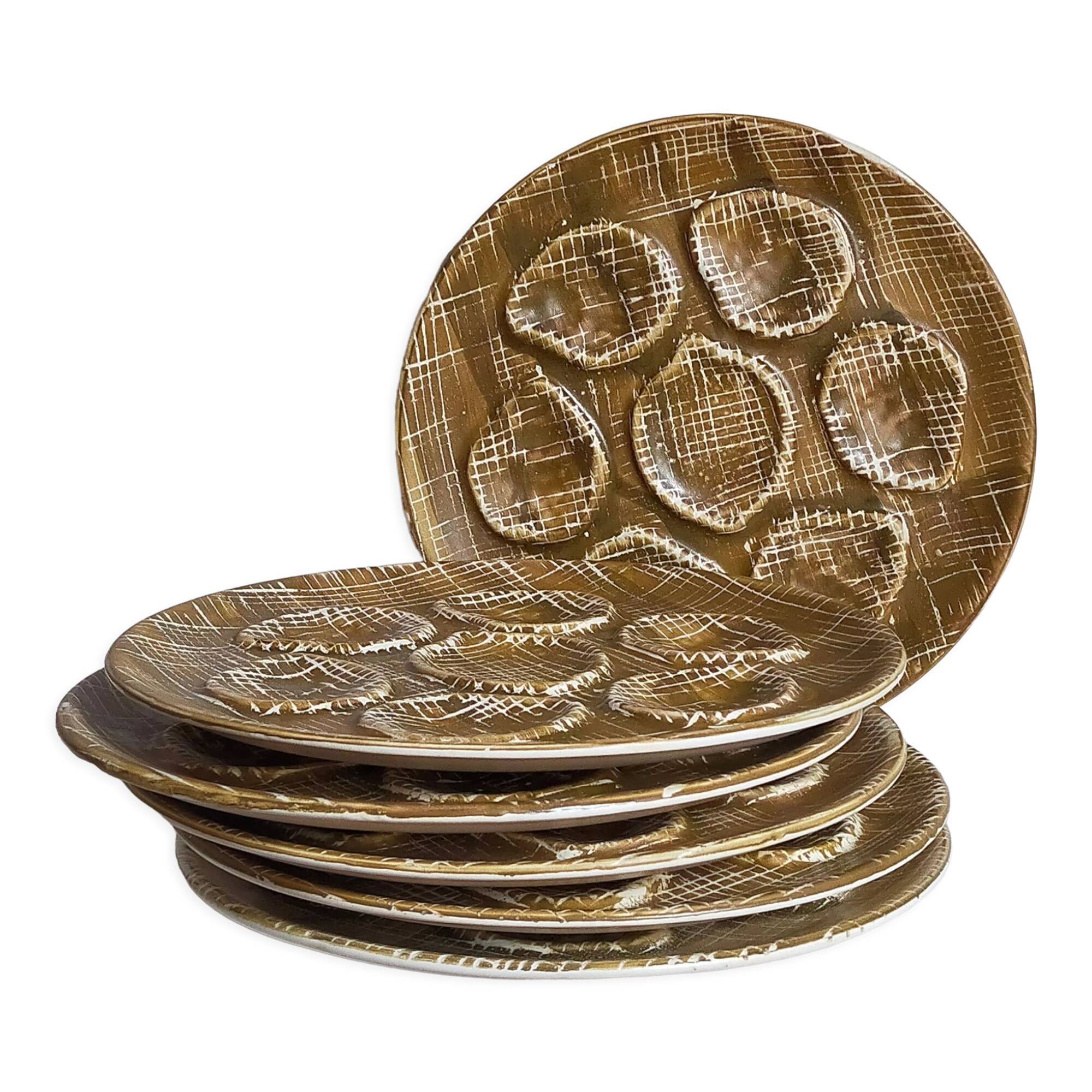 Six oyster plates earthenware with matte enamel, 50s
