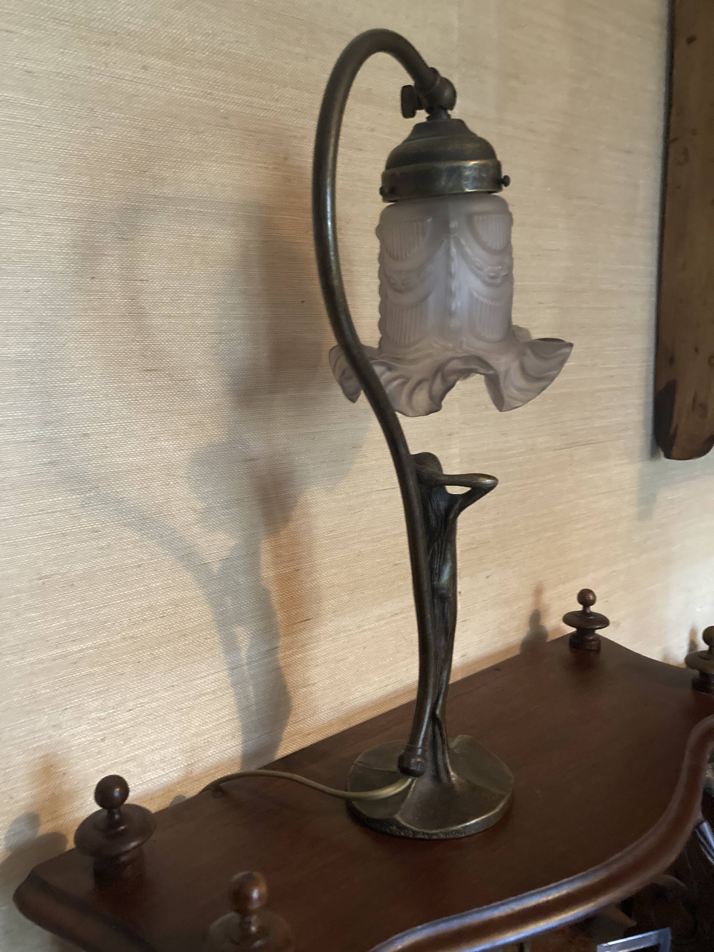 Bronze statuette lamp art deco style