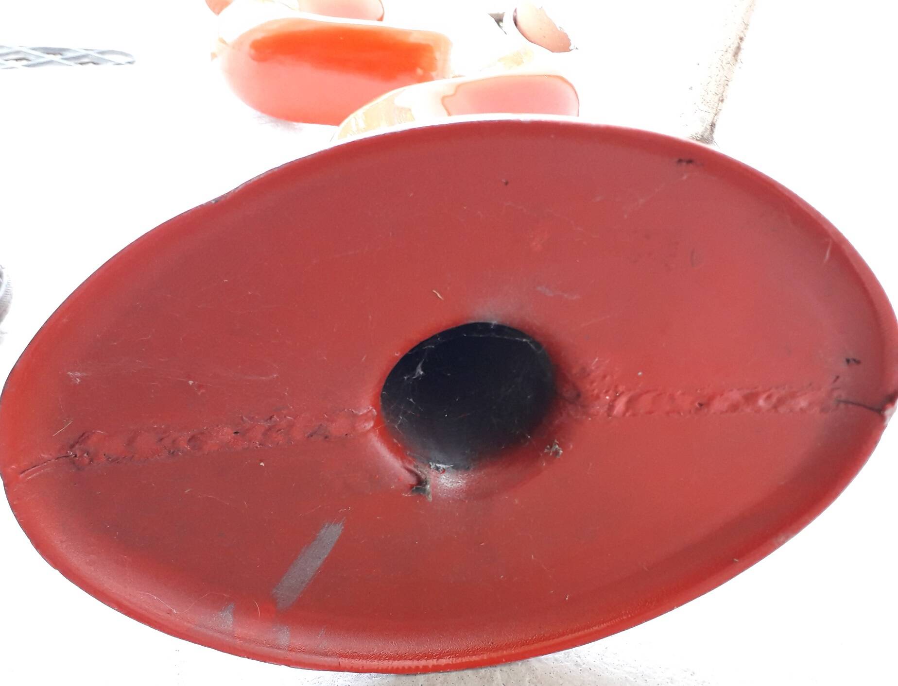 Red sculpture Döman