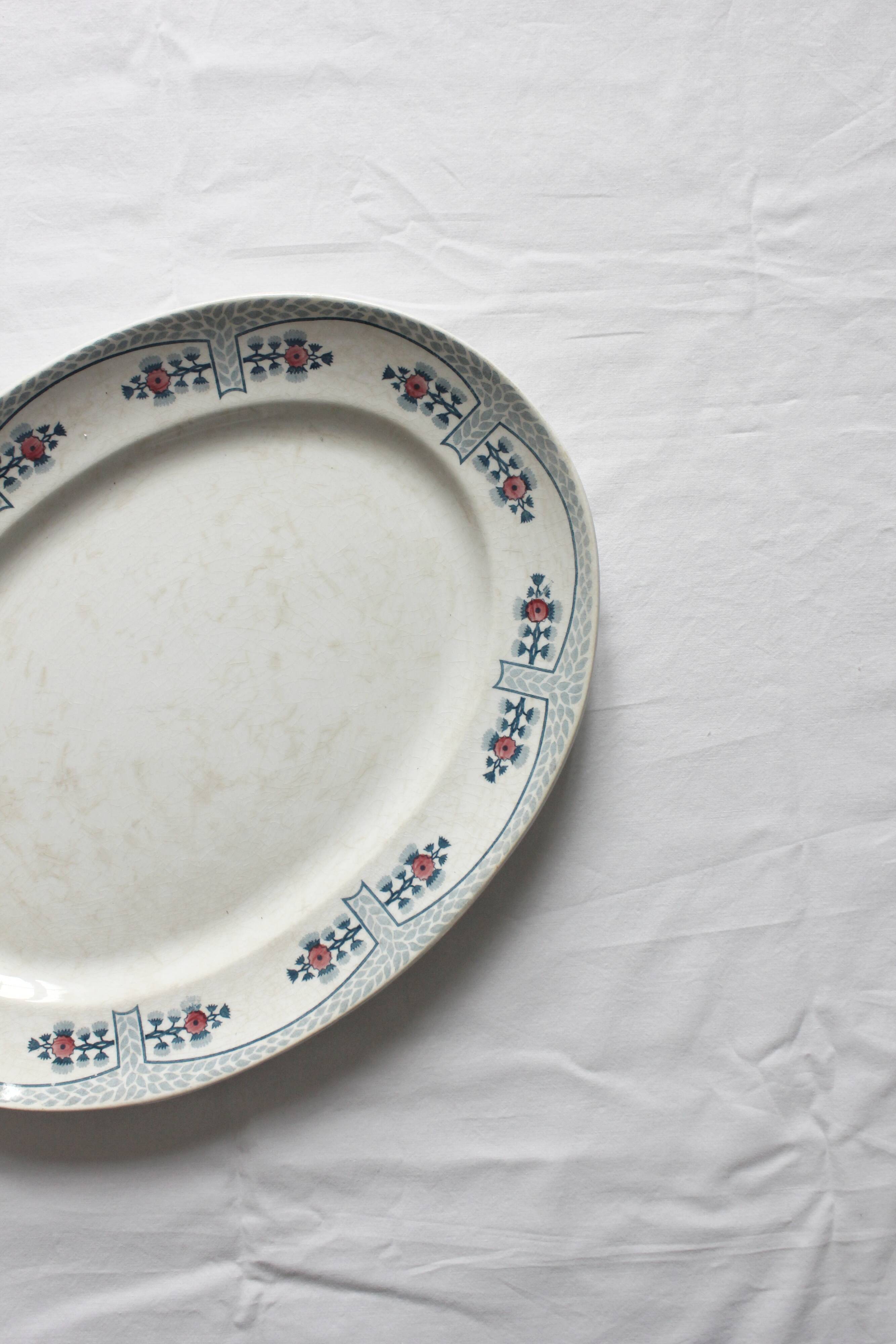 Polychrome ironstone oval dish from Creil & Montereau, "Toledo" model