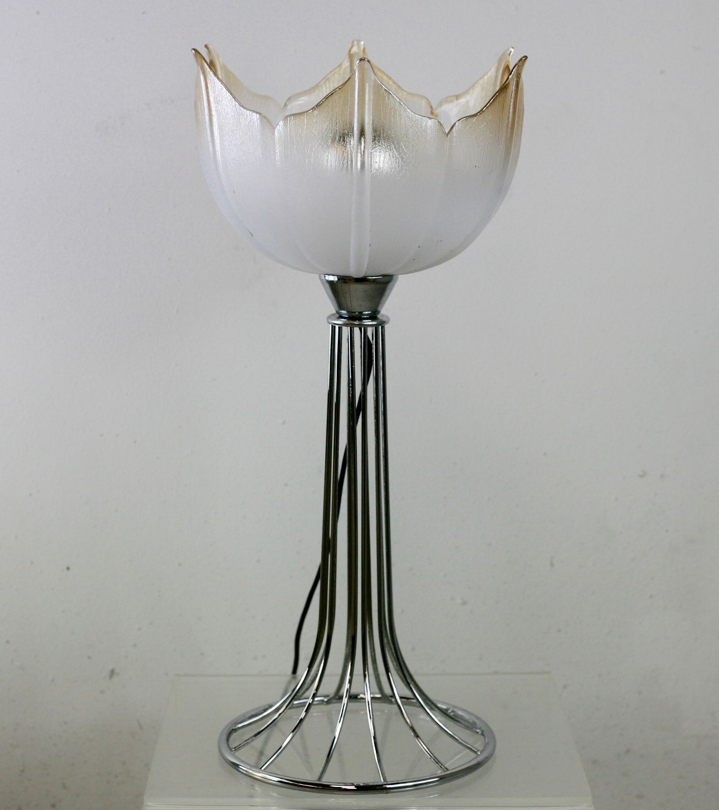 Lamp "space age". glass reflector, metal base. Circa 1970