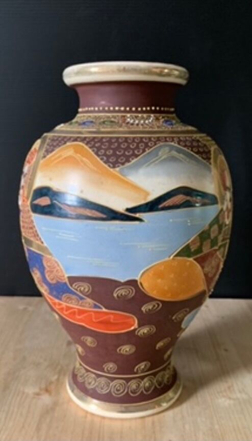 Large Japanese vase