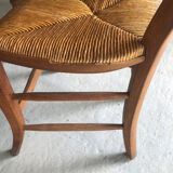 Round wooden table (4/6 people) with 4 straw chairs