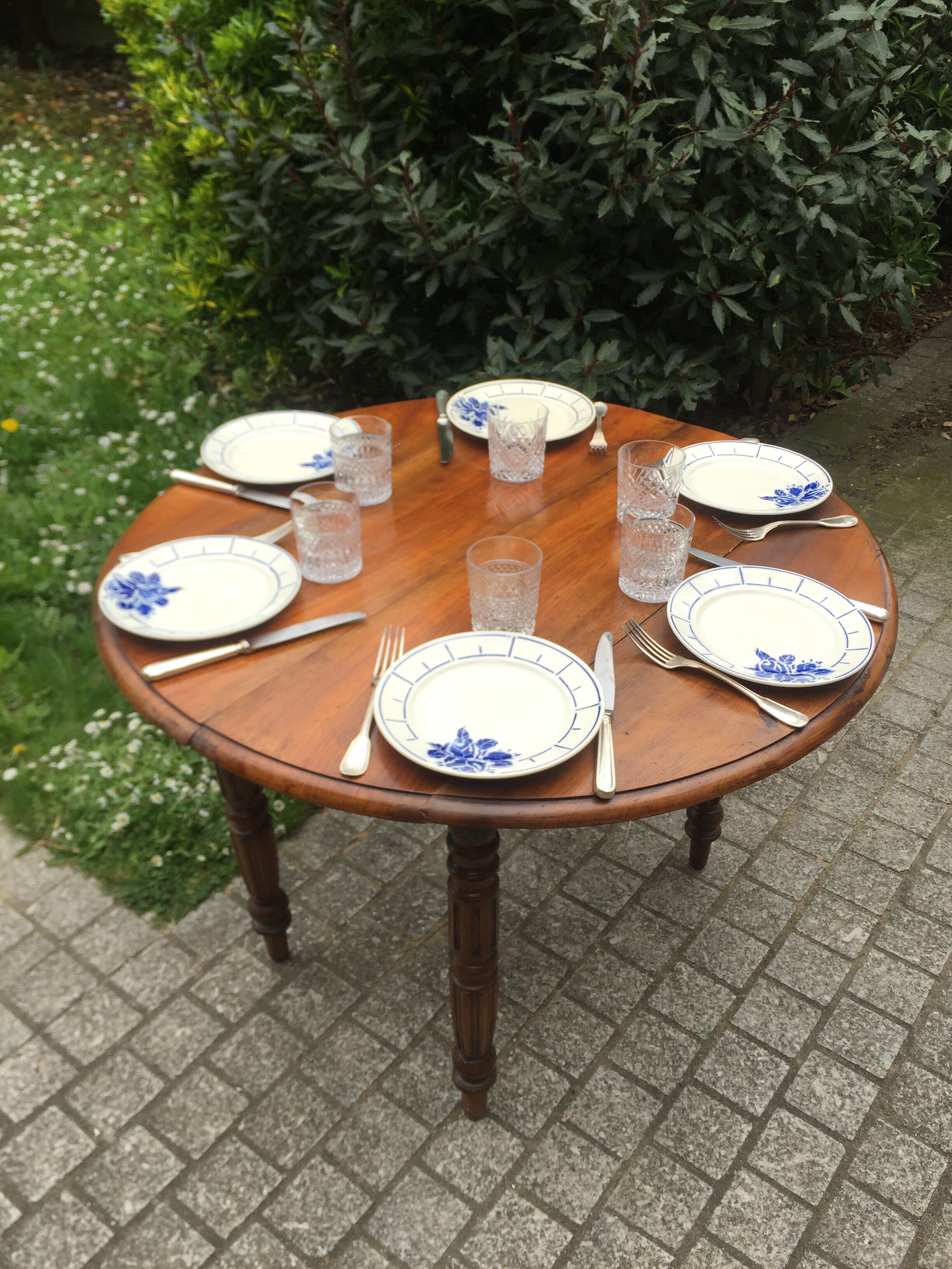 Extendable dining table to flaps cherrywood  XIXème