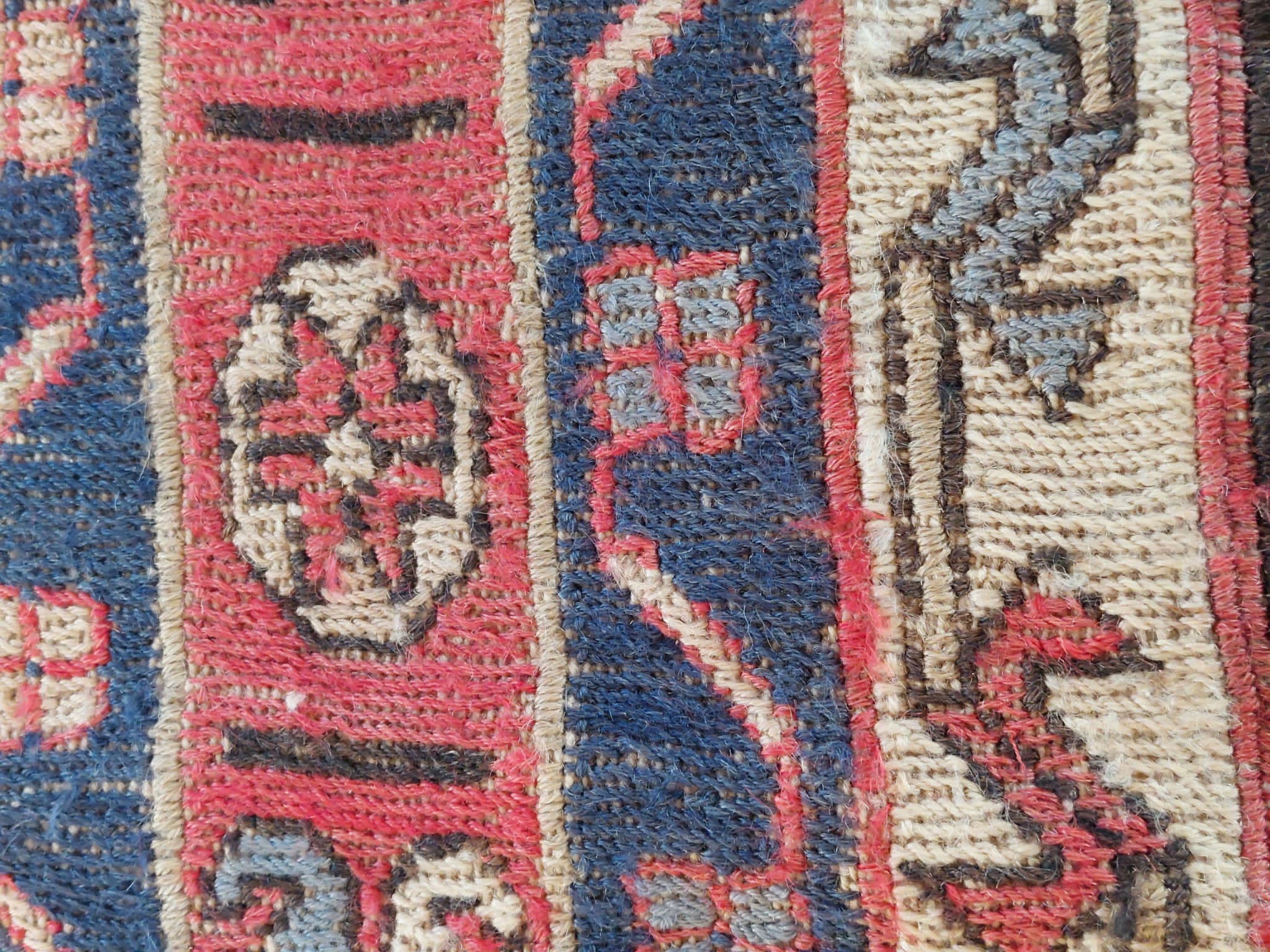 Iranian Kilim rug, 383x290 cm