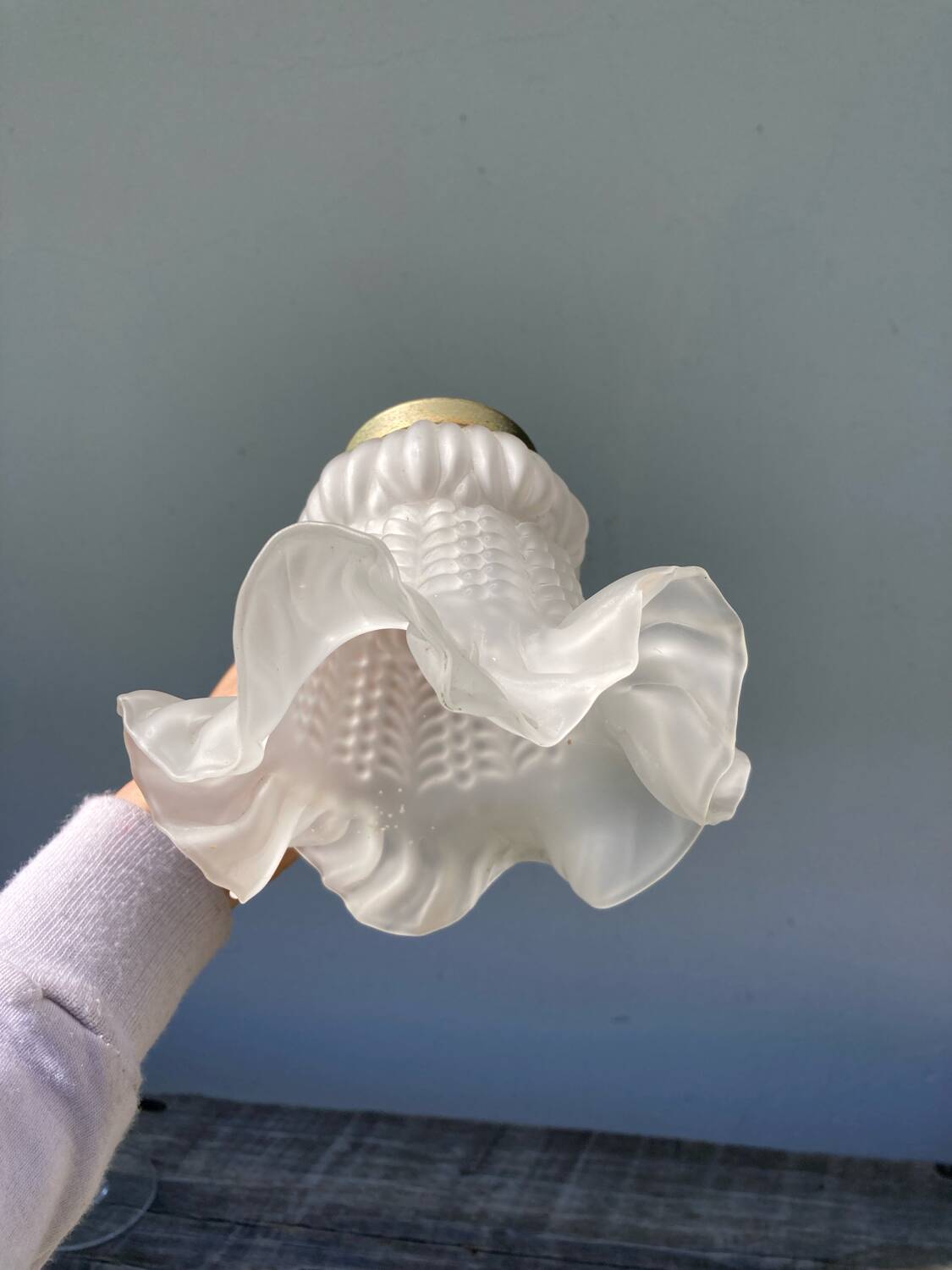 Flower wall lamp in glass paste