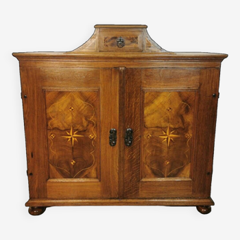 Baroque cabinet