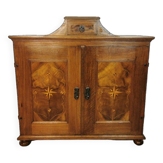 Baroque cabinet