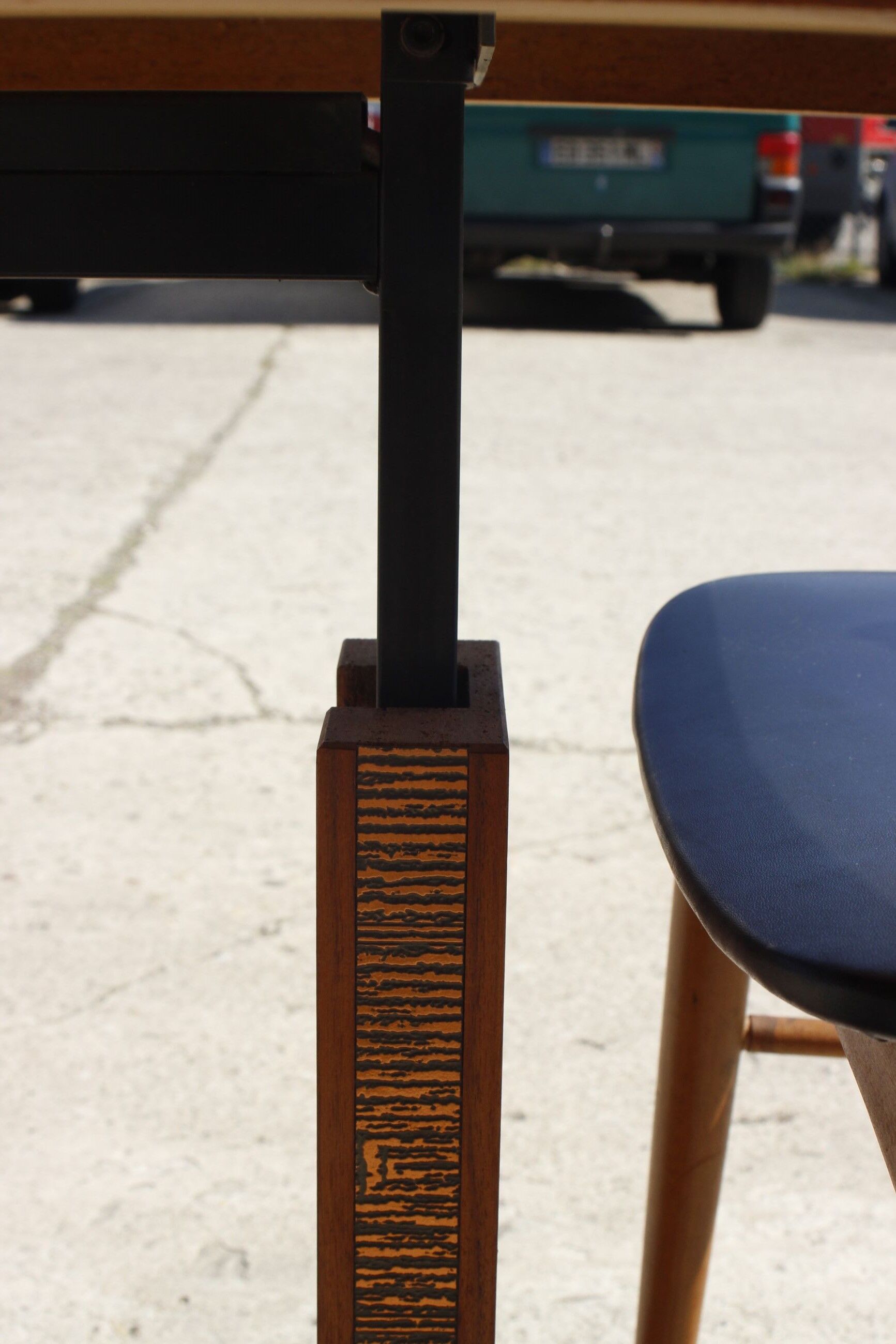 Adjustable dining room table adjustable in teck and copper, denmark, 1950