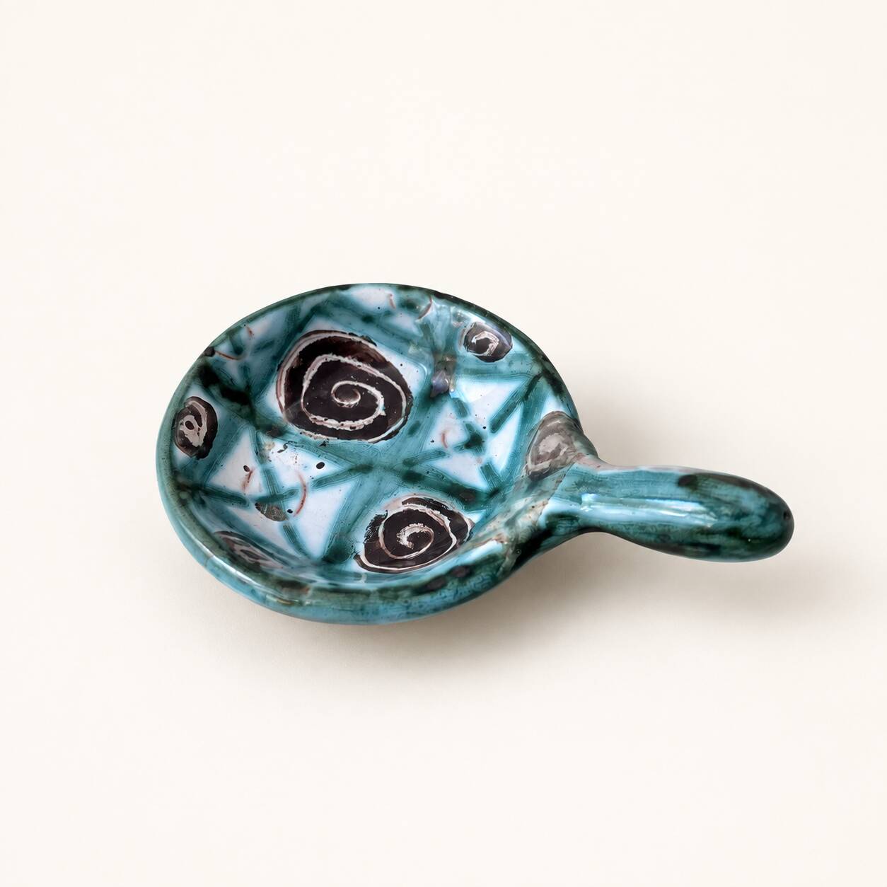 Mini ceramic frying pan by Robert Picault, spiral decoration, 1960s.