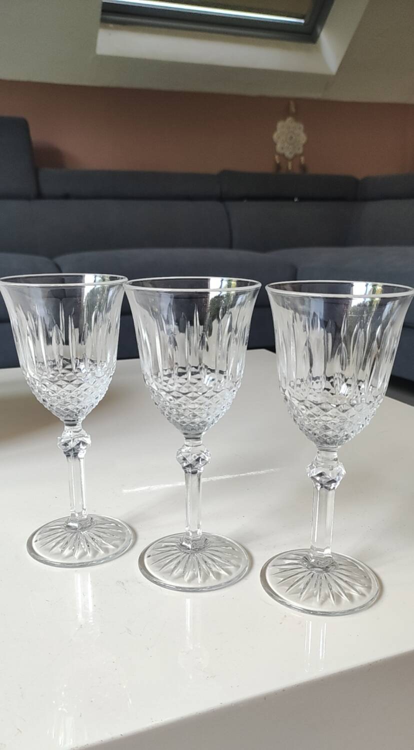 Set of 6 Large Red Wine Glasses. Bohemian Crystal. Diamond-tipped.