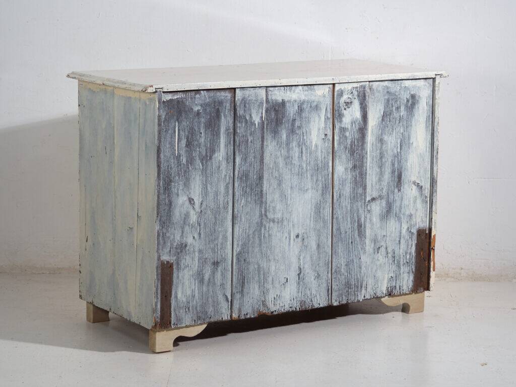 Commode ancienne en pin peint – Meuble rustique européen patiné – circa 1900