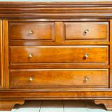 Commode en bois massif – 4 tiroirs – Style classique raffiné