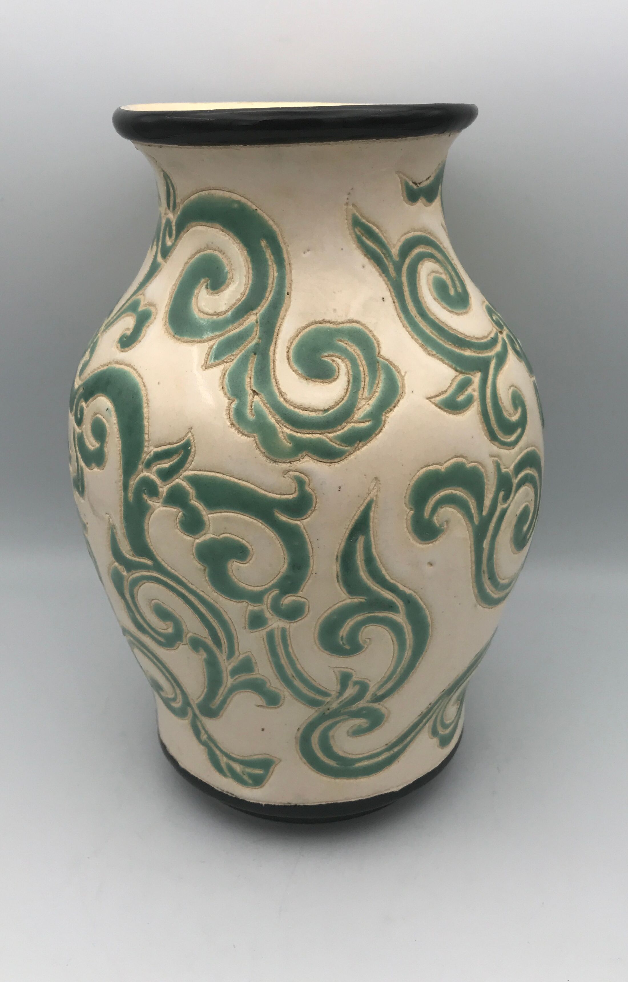 Vintage vase in glazed ceramic with carved decoration of arabesque 22.5 cm