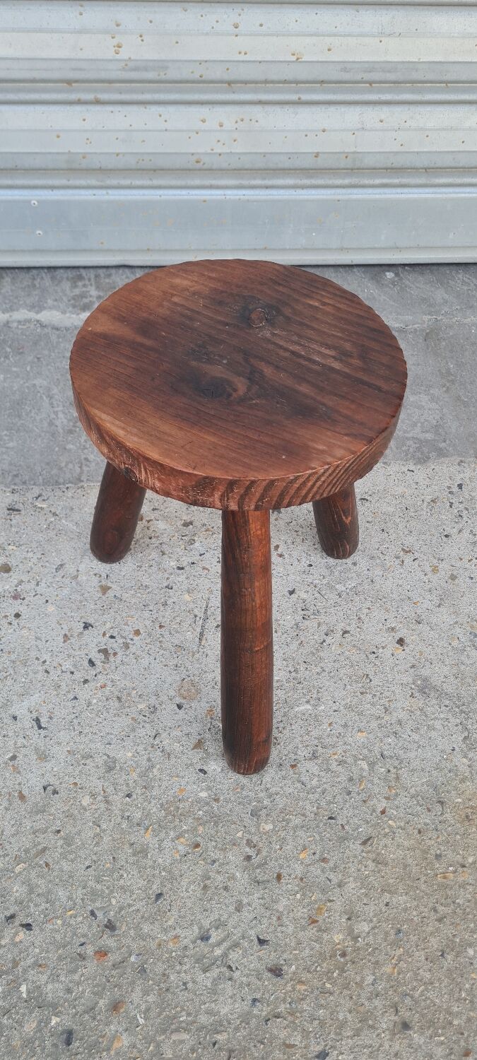 Tripod stool