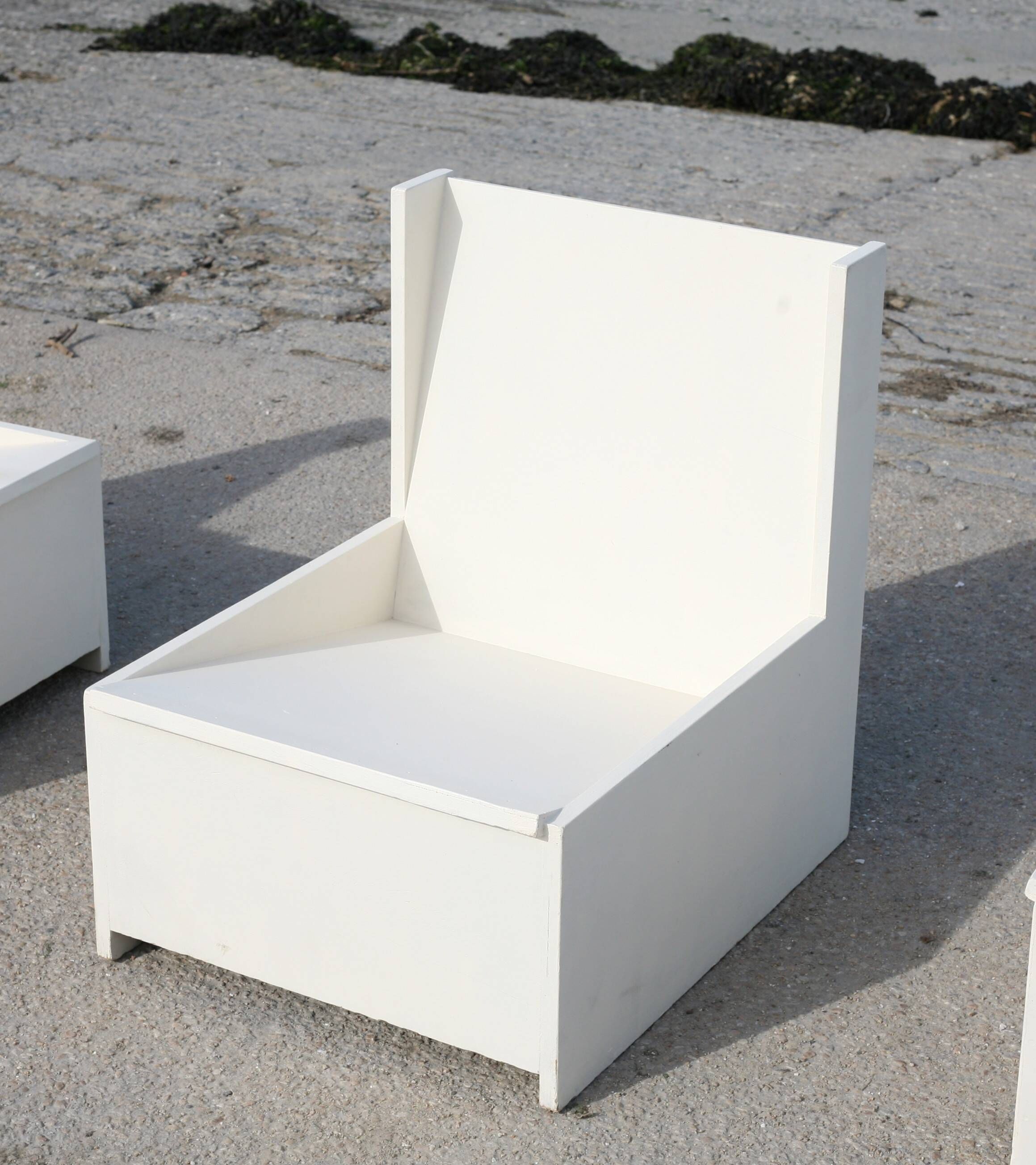 set de 3 fauteuils brutalistes, boit peint, années 60