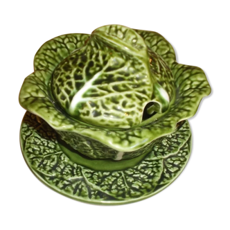Saucière cabbage slurry and its plate