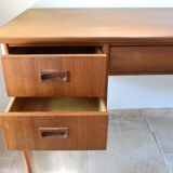 Scandinavian vintage office and chair - 60s