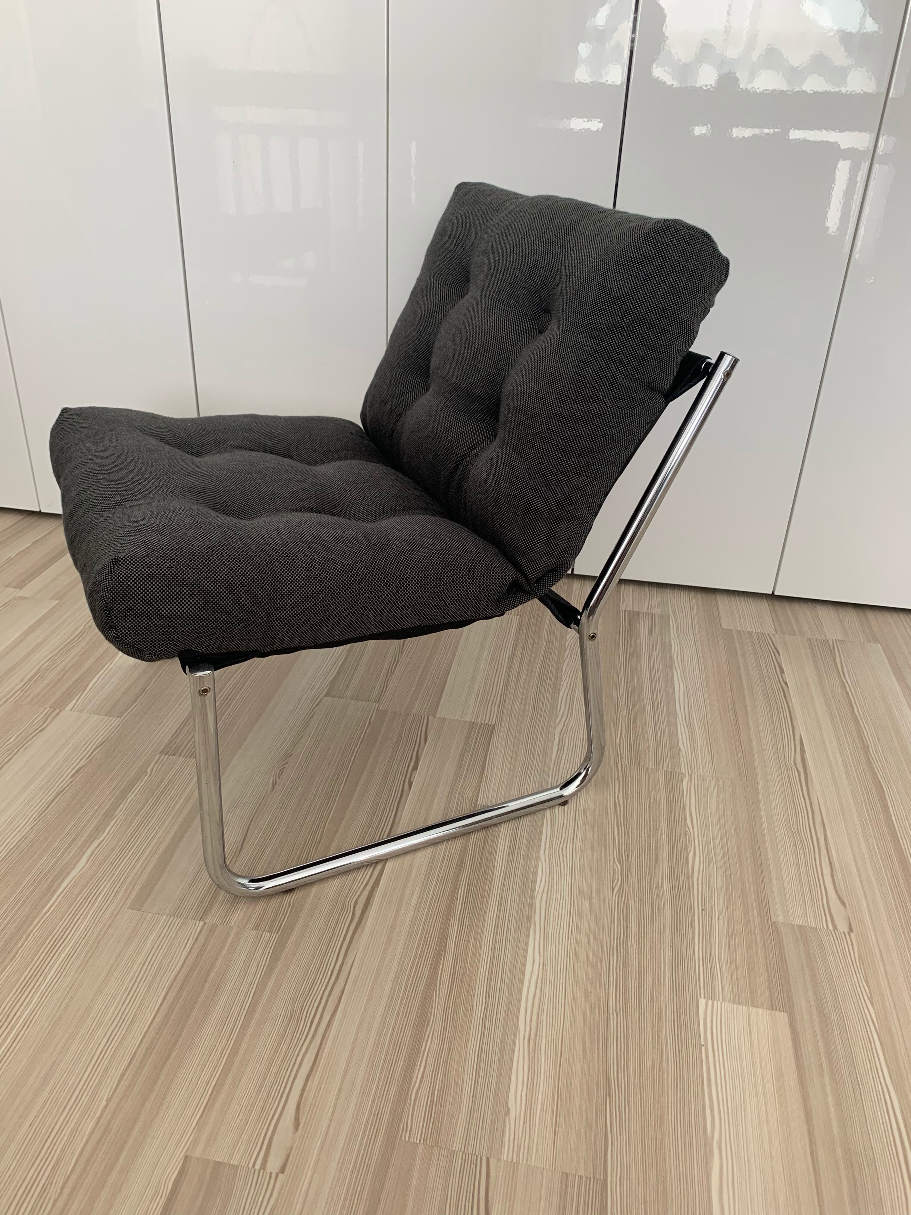 Beautiful set of 2 chrome chairs from the 60's