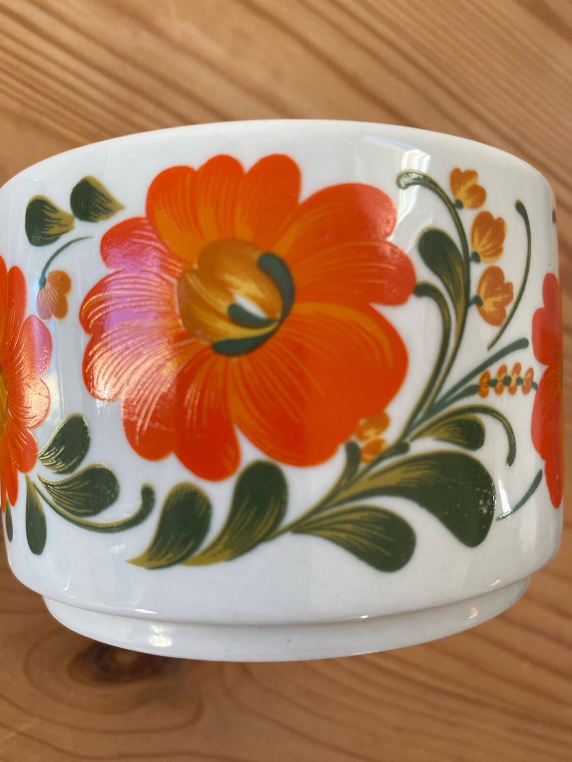 Large vintage Tognana Porceliana d Italia mug.