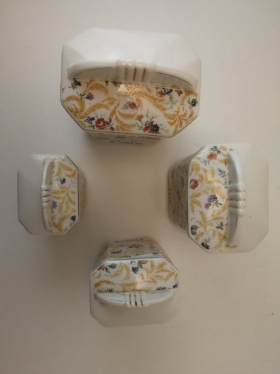Set 4 spice pots old floral decoration