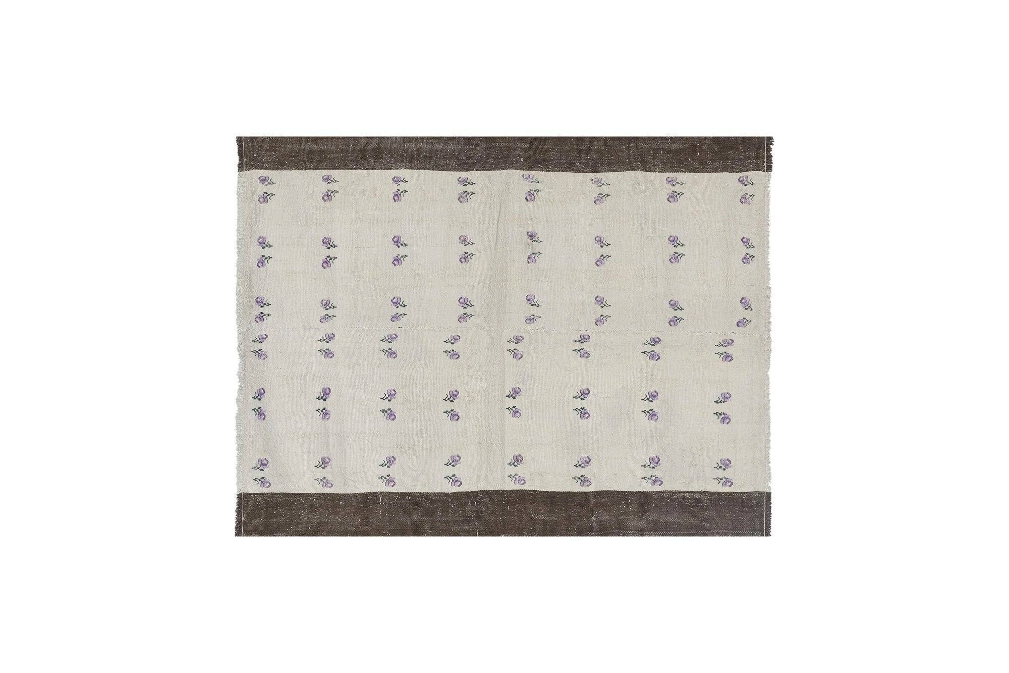 Vintage Turkish kilim, handwoven, 119x162 cm.