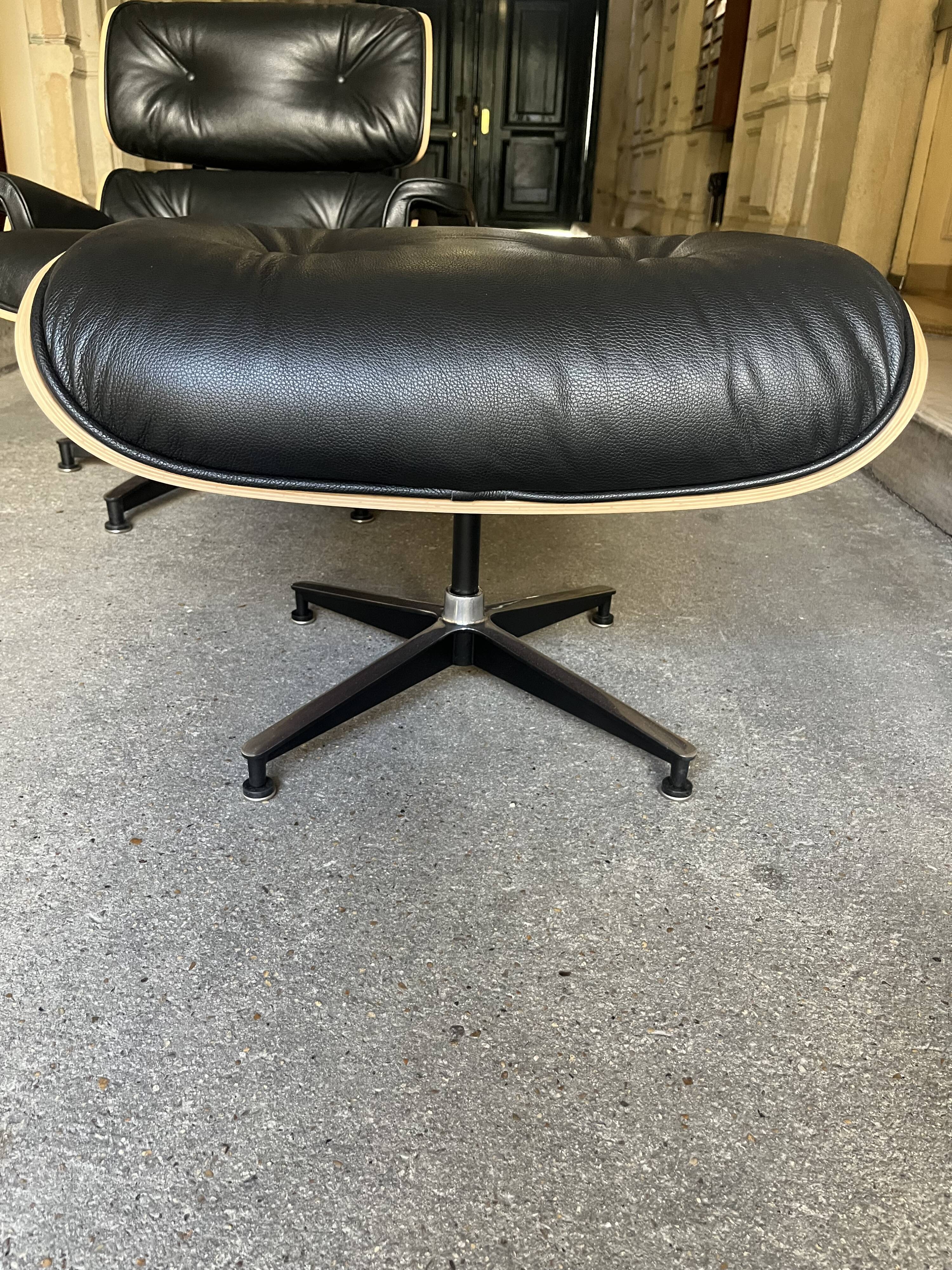 Charles Eames lounge chair