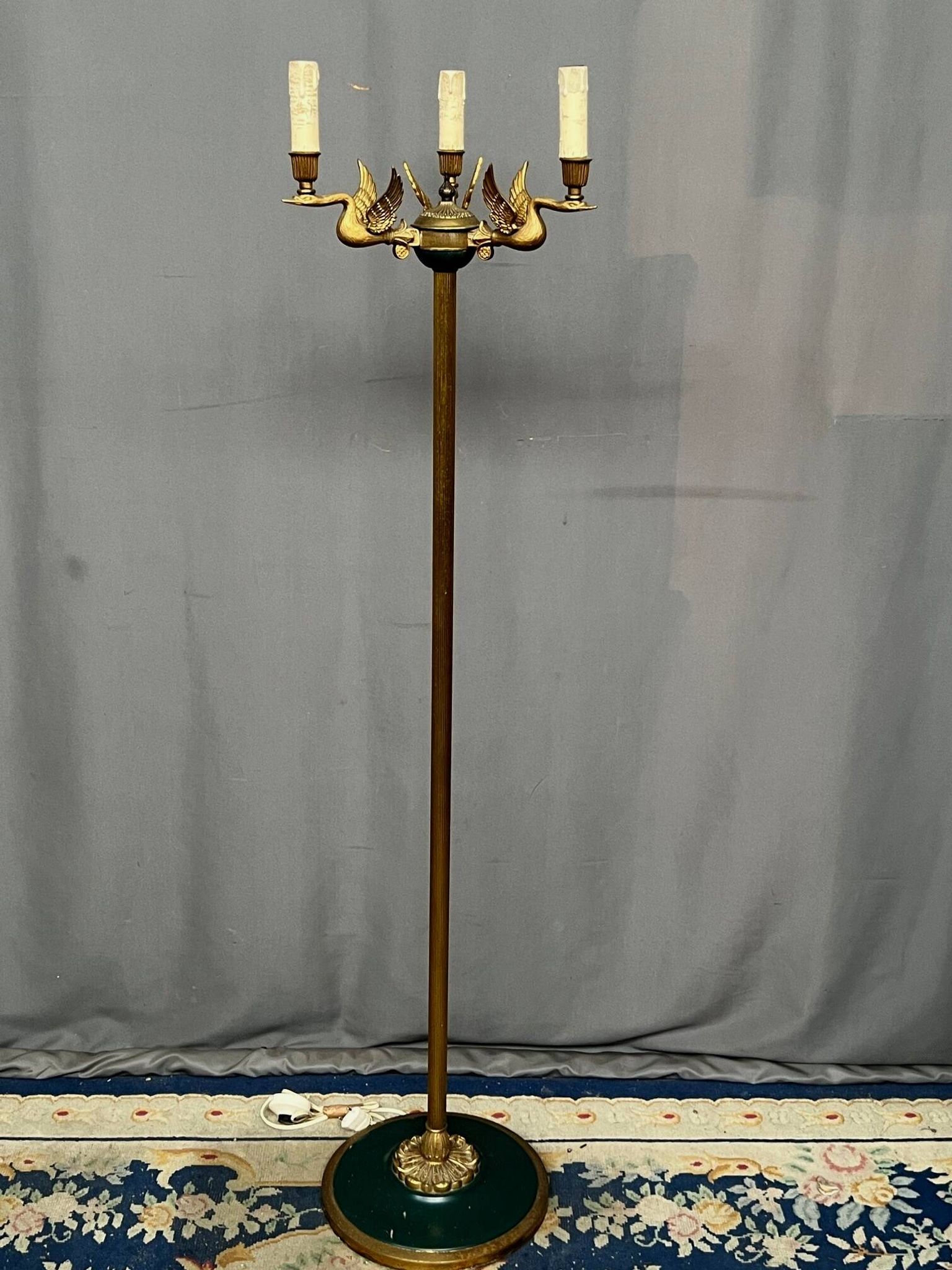 Lampadaire de style Empire. Bronze.