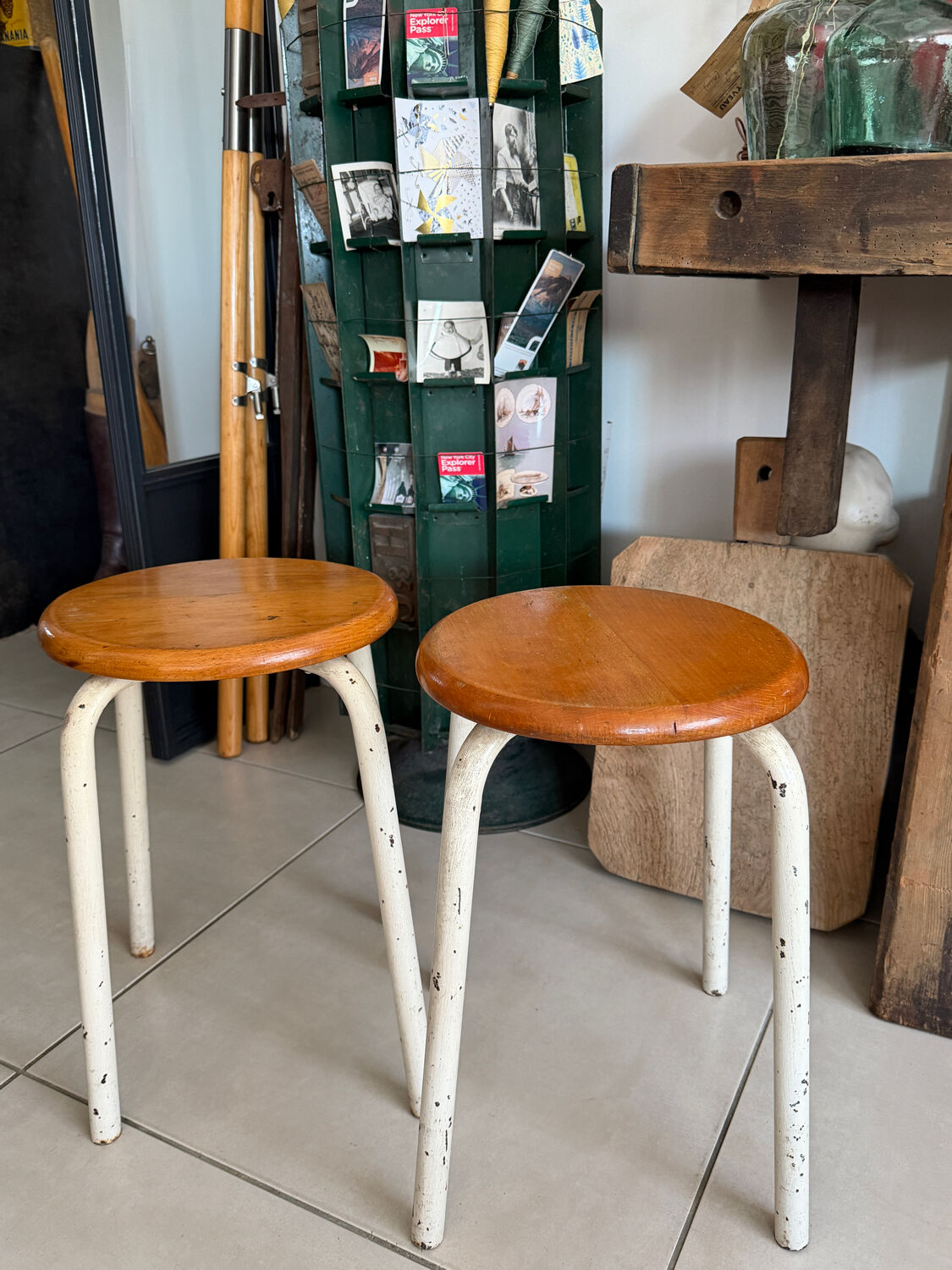 Paire de tabourets d’atelier vintage