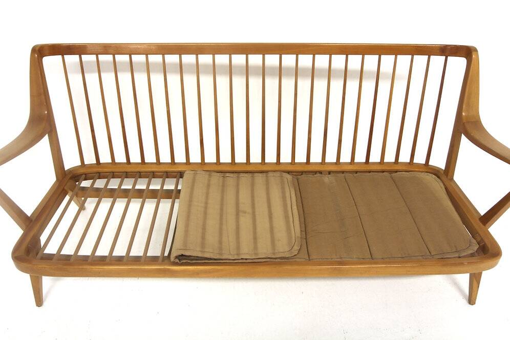 Scandinavian three-seater canapé, Swedish modern, Sweden, 1930.