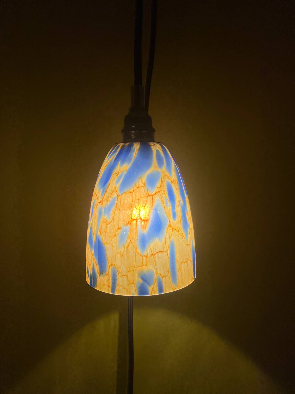 Paire de lampes baladeuses globe pate de verre vintage