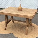 Old table in raw oak, renovated.