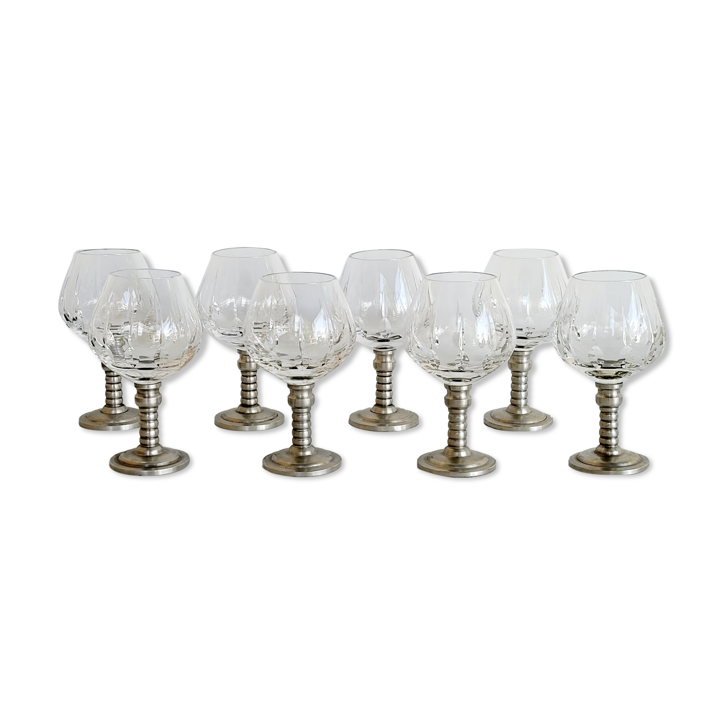 Series of eight crystal wine glasses with tin foot 95° 350 ml