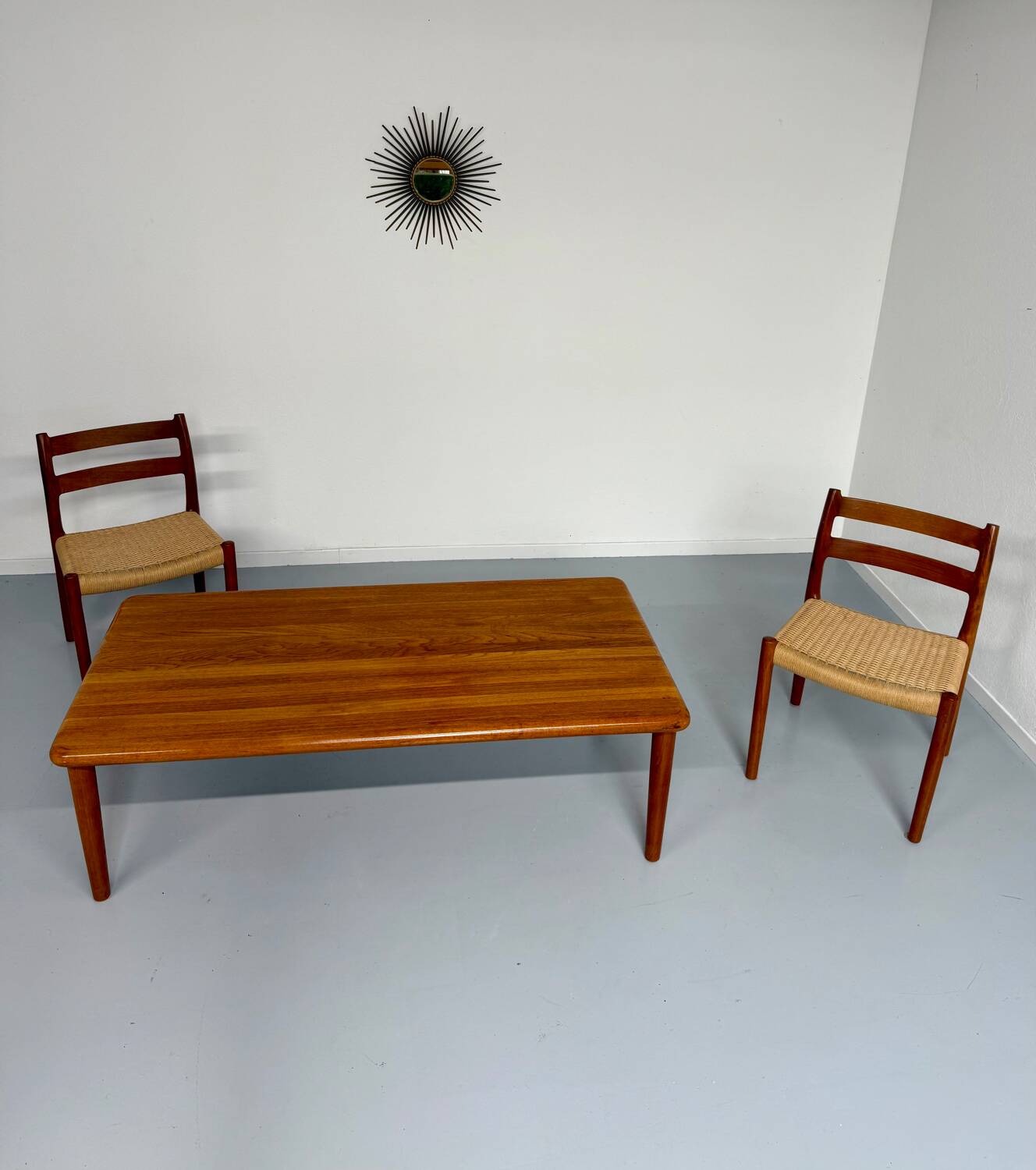 Scandinavian design teak coffee table kofod larsen Møbelfabrik