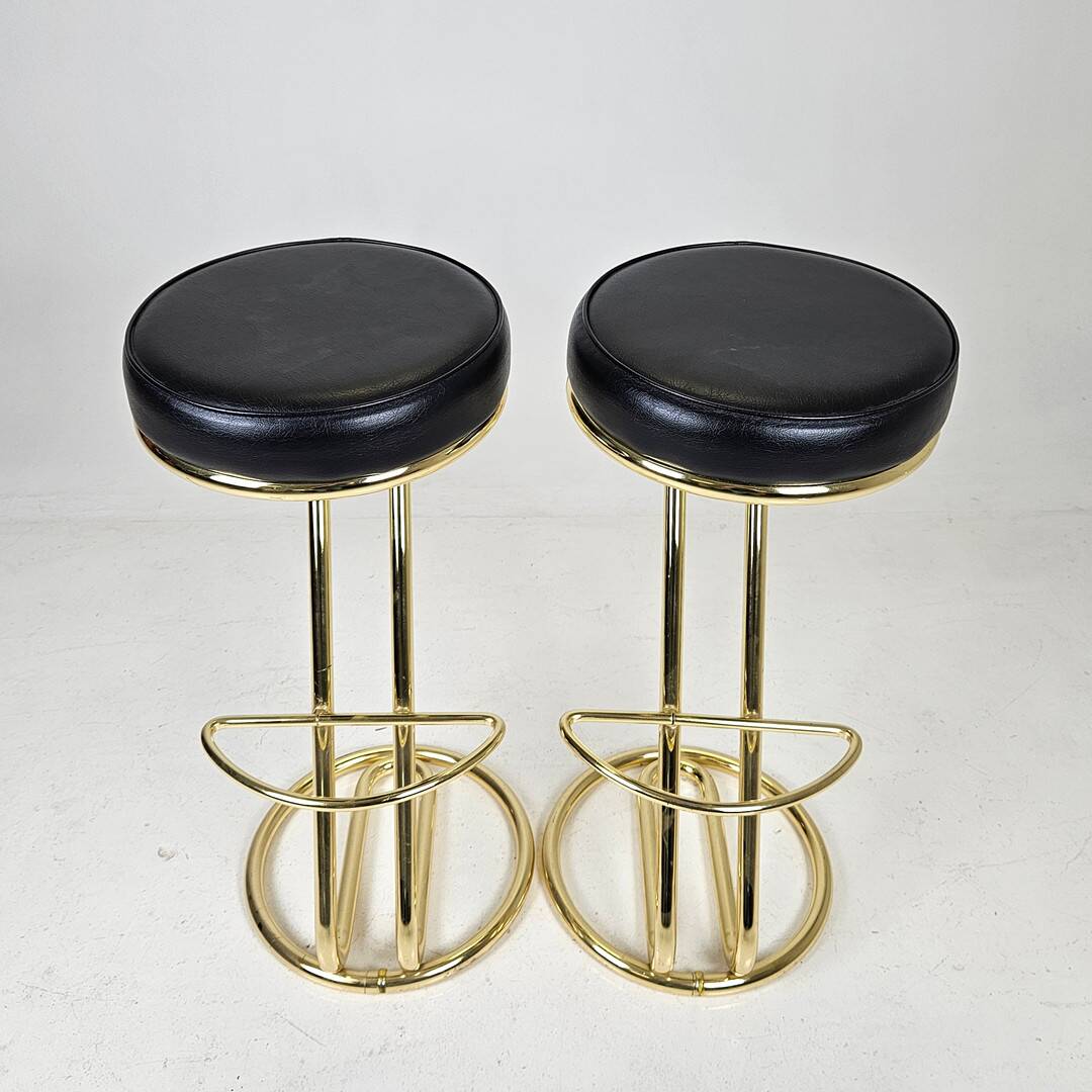 Pair of Bar Stools (2 pcs.) — Clean, Versatile Design — H 82 cm