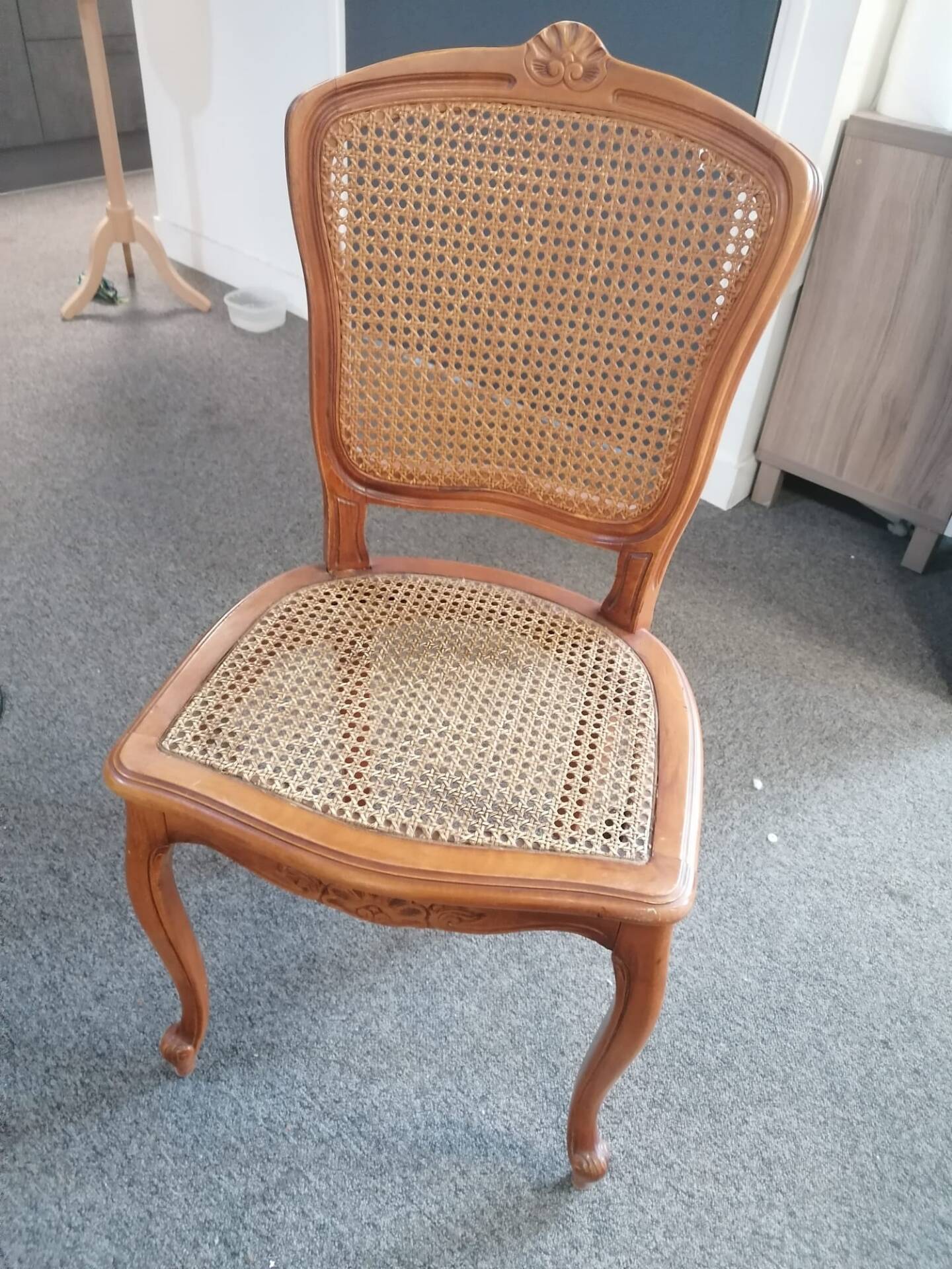 Louis XV extendable table + 6 chairs