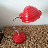 Articulated desk lamp