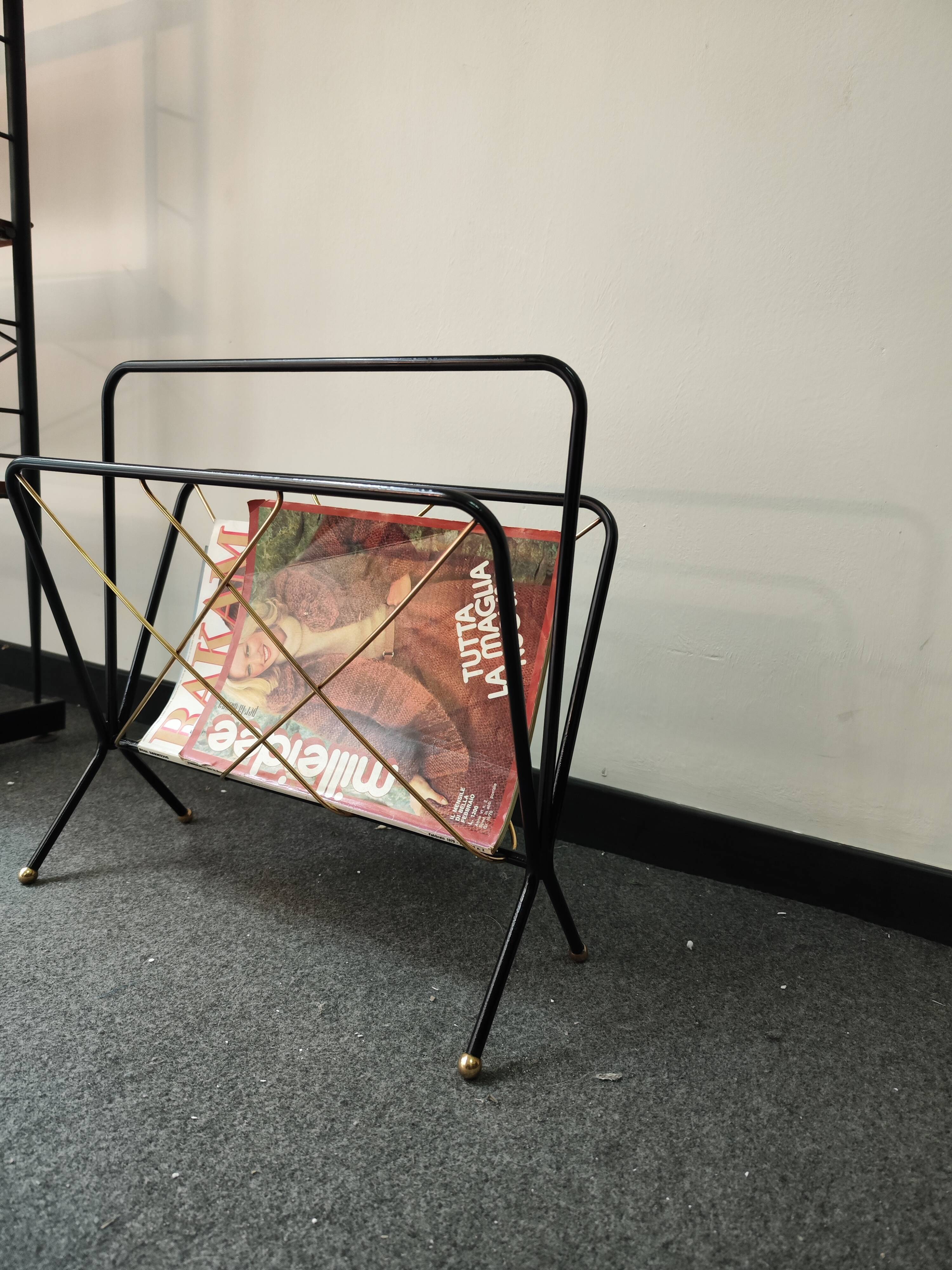Vintage magazine rack 70s brass