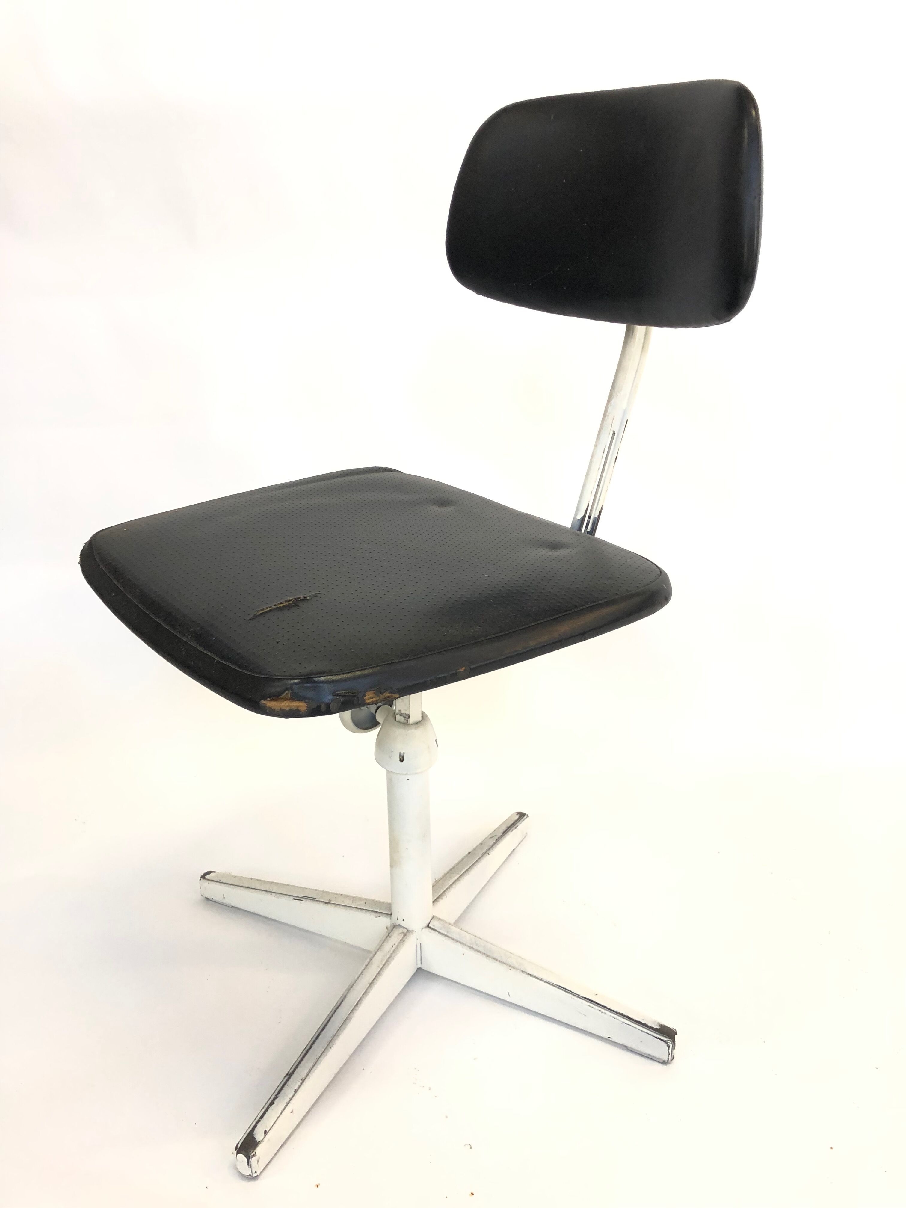 Work chair designed by Friso Kramer for Ahrend De Cirkel Netherlands